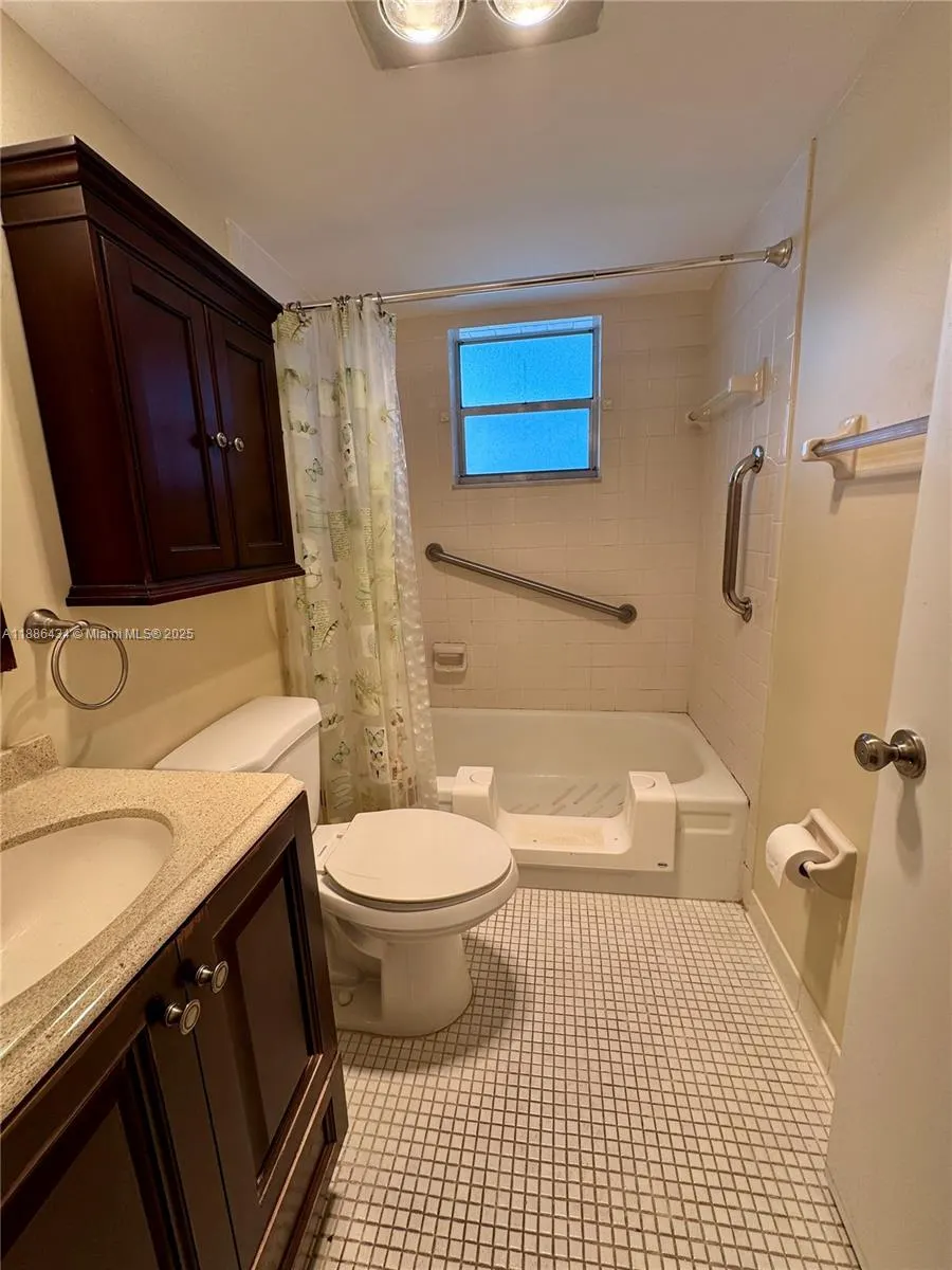 9810 Marina Blvd, #1124