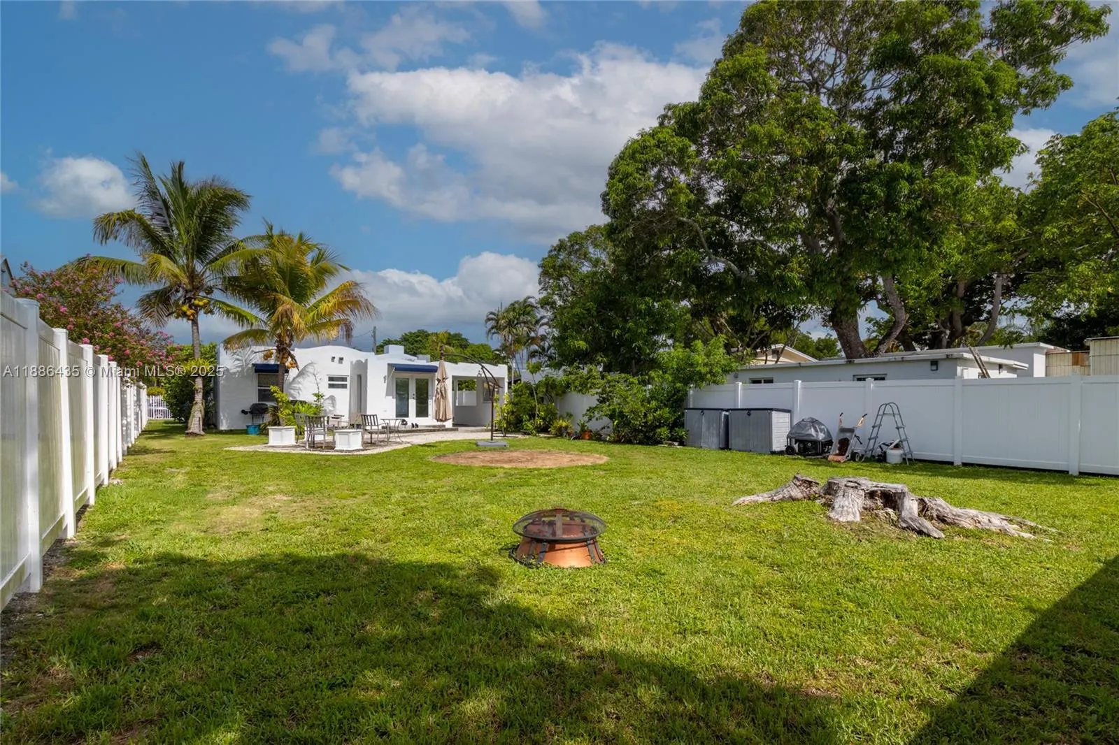 45 NW 25th Ave