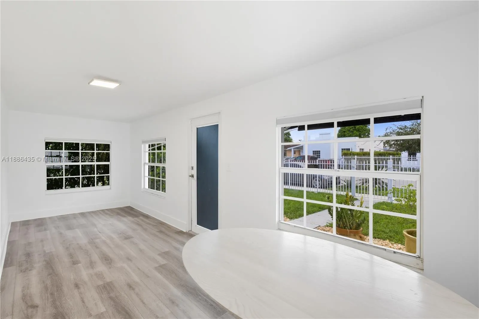 45 NW 25th Ave