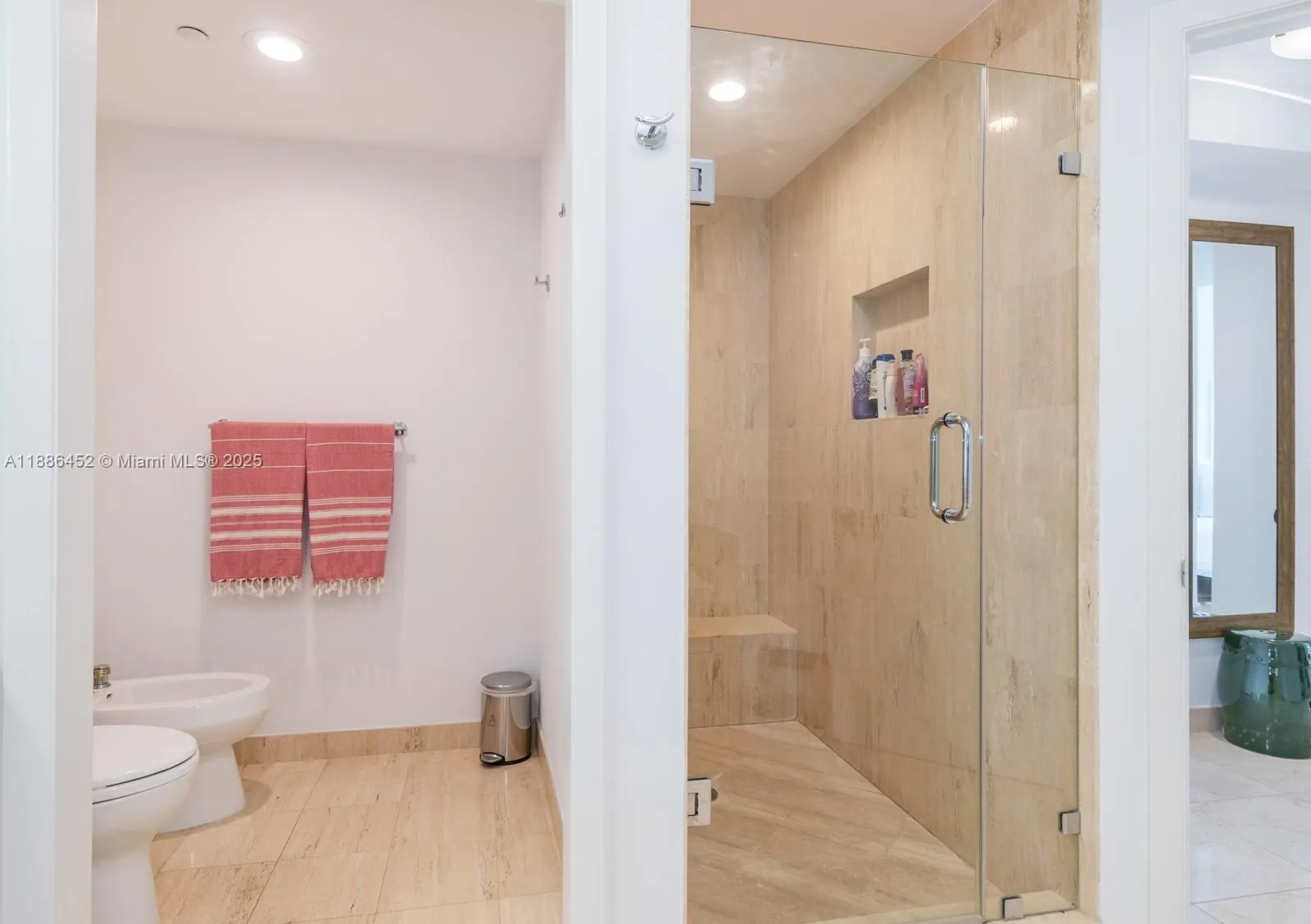 7000 Island Blvd, #3008