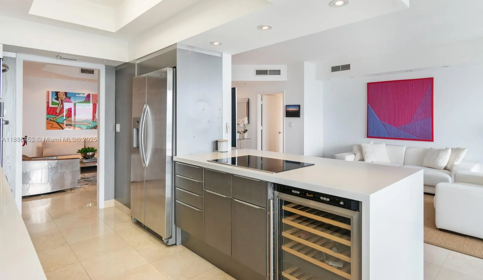 7000 Island Blvd, #3008