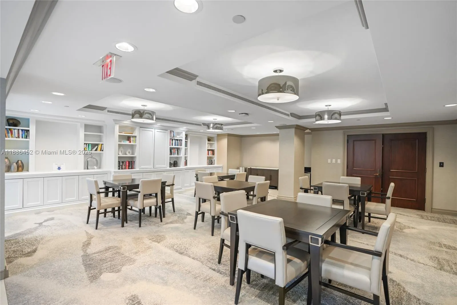 7000 Island Blvd, #3008