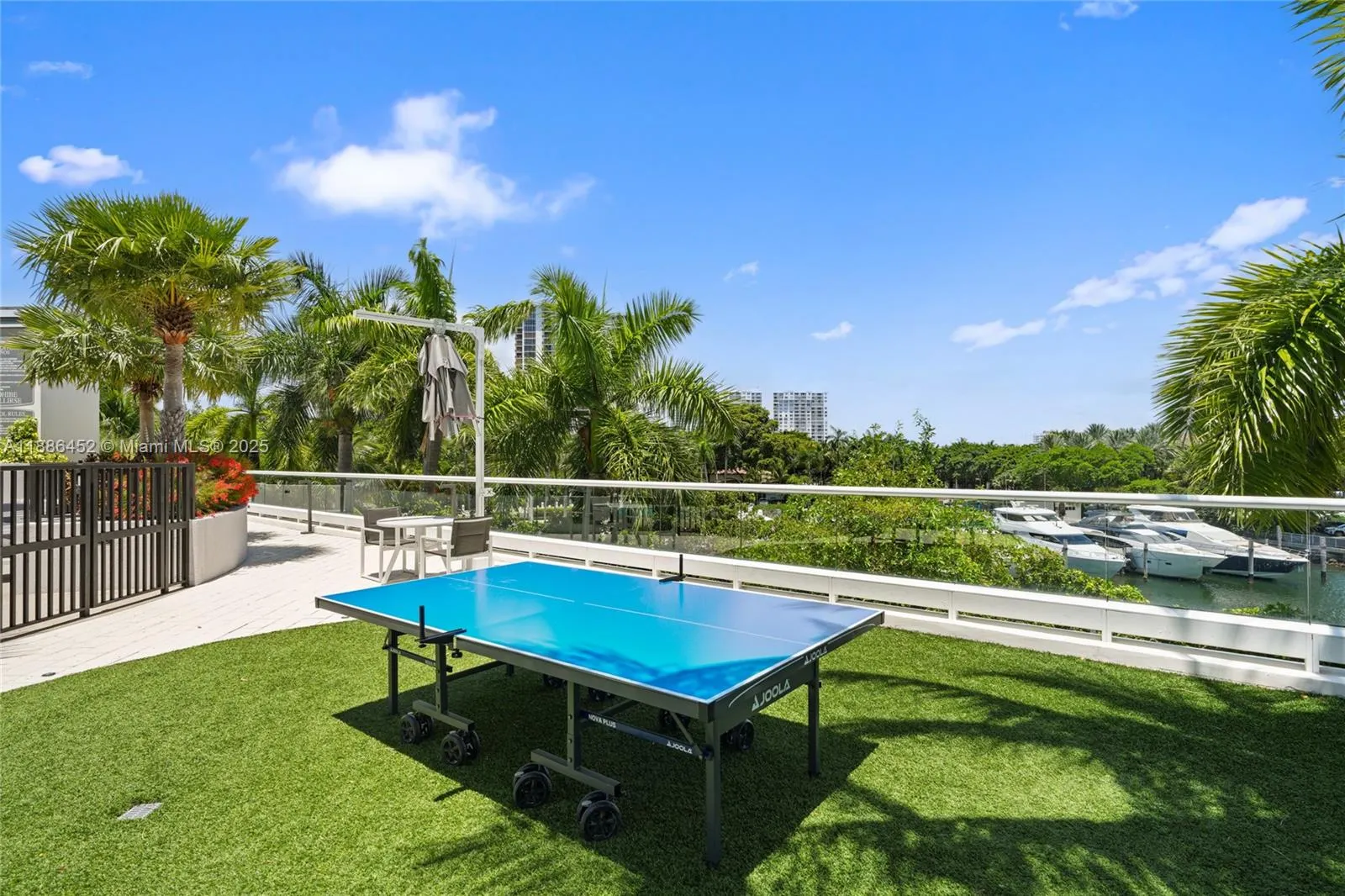 7000 Island Blvd, #3008