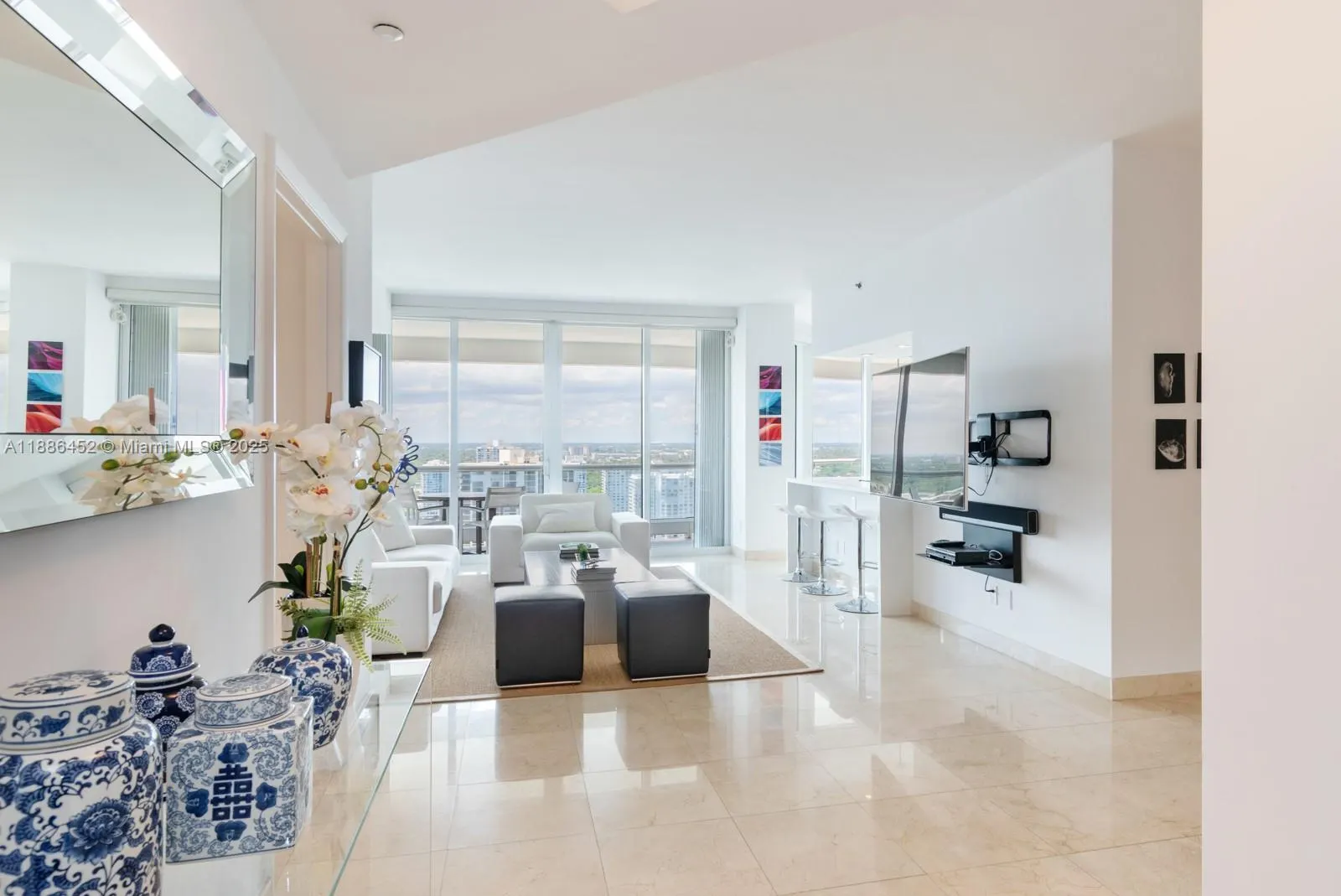 7000 Island Blvd, #3008