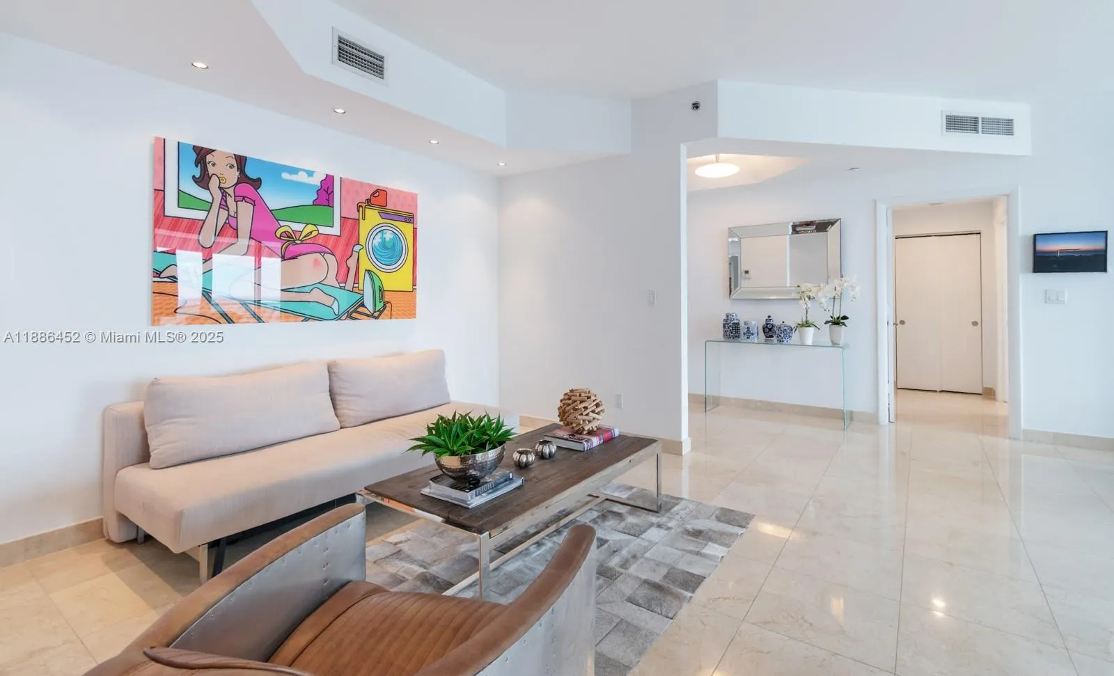 7000 Island Blvd, #3008