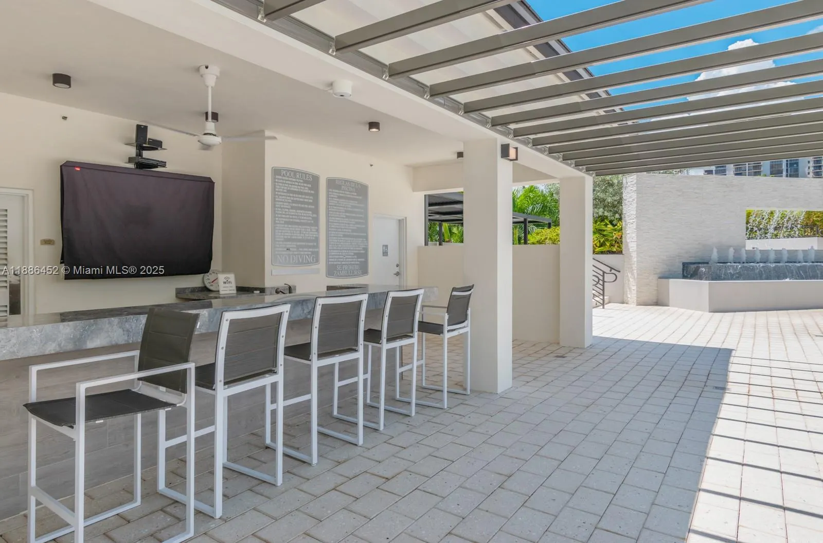 7000 Island Blvd, #3008