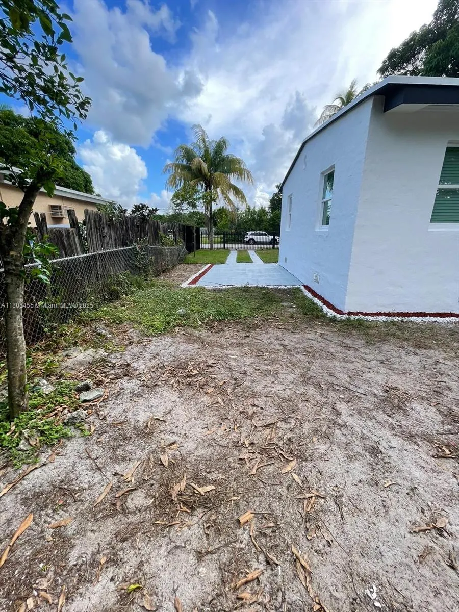775 NW 142nd St