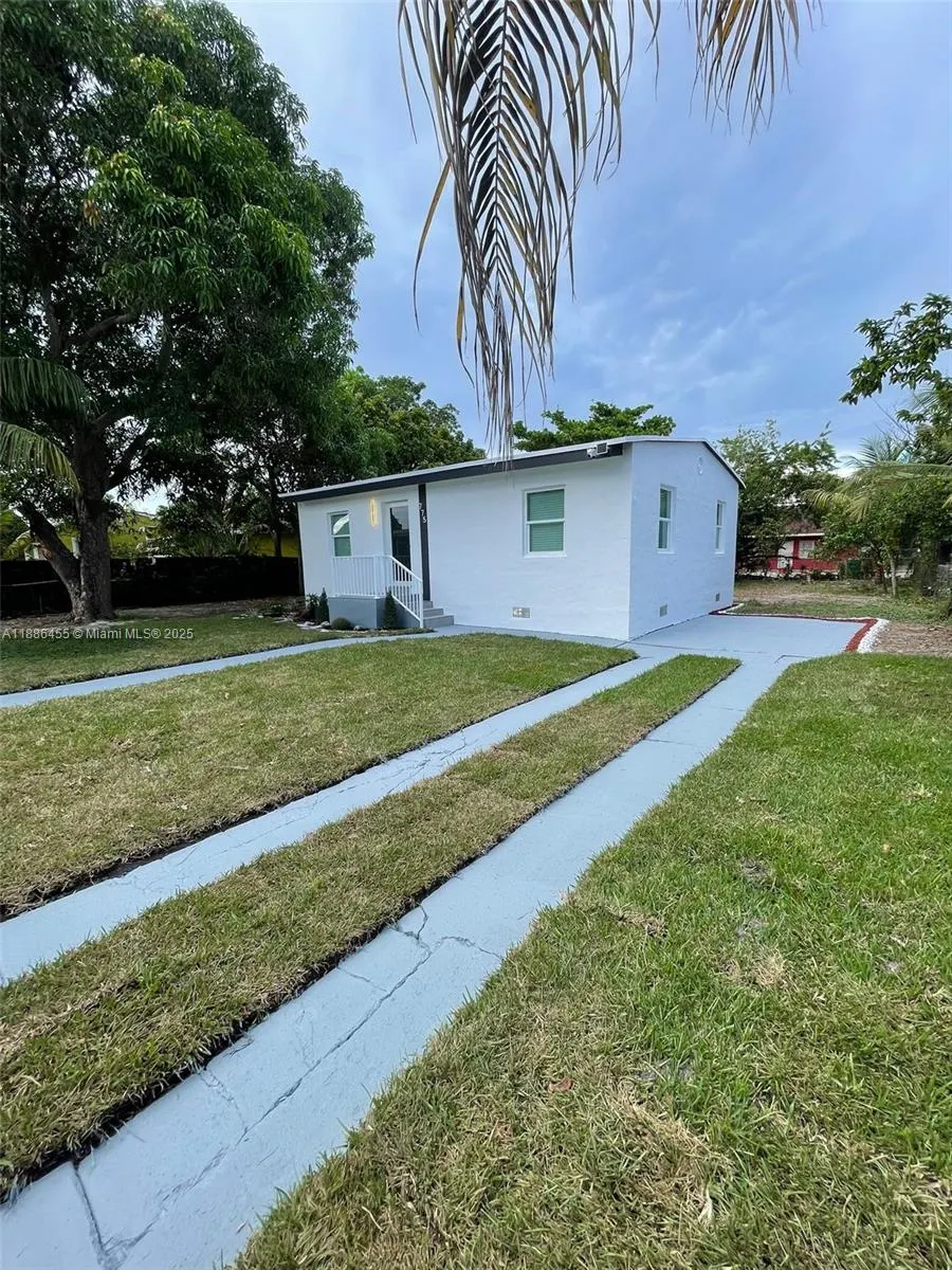 775 NW 142nd St