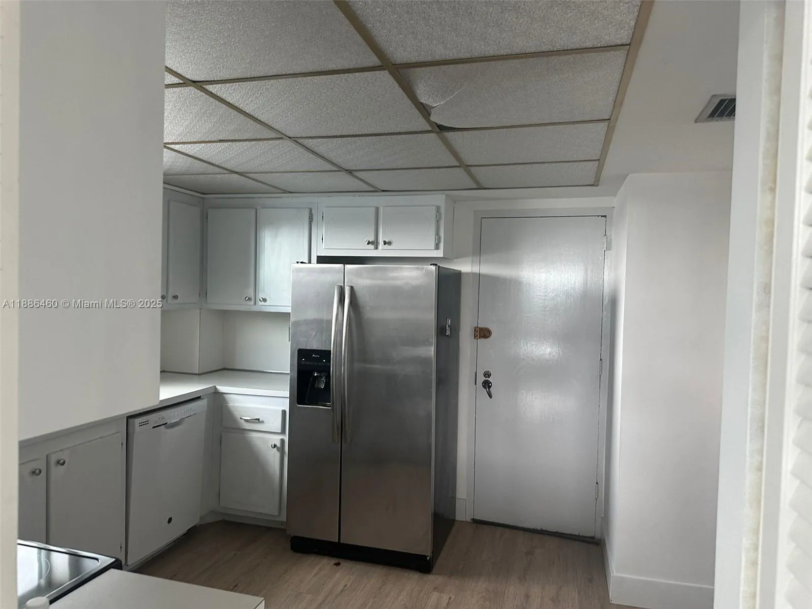 9501 E Bay Harbor Dr, #5B