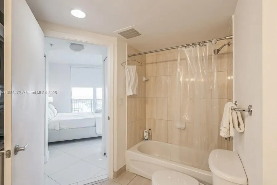 1750 N Bayshore Dr, #4802