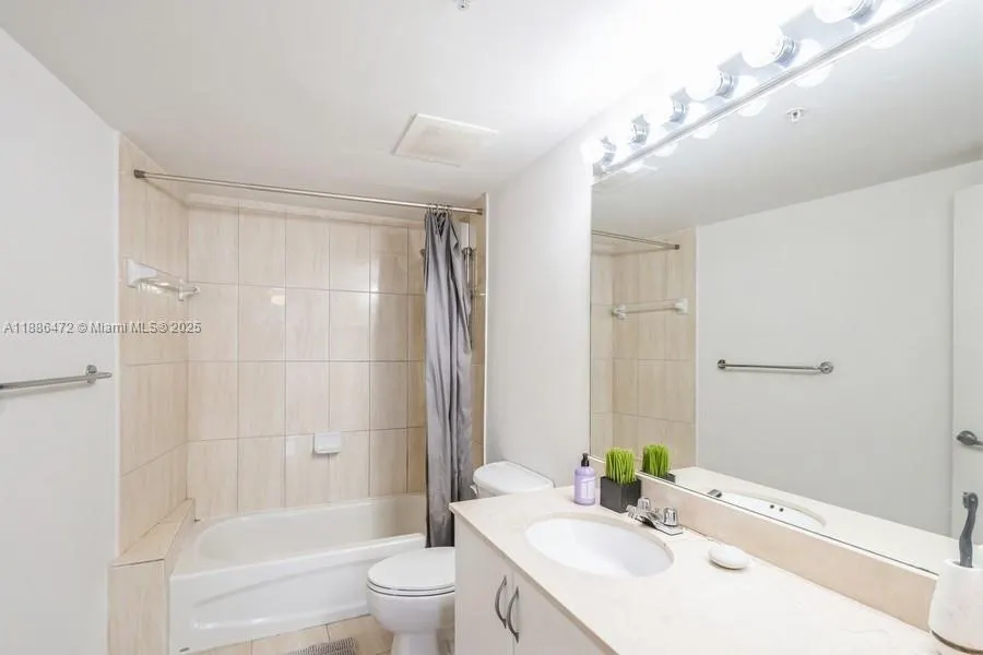 1750 N Bayshore Dr, #4802