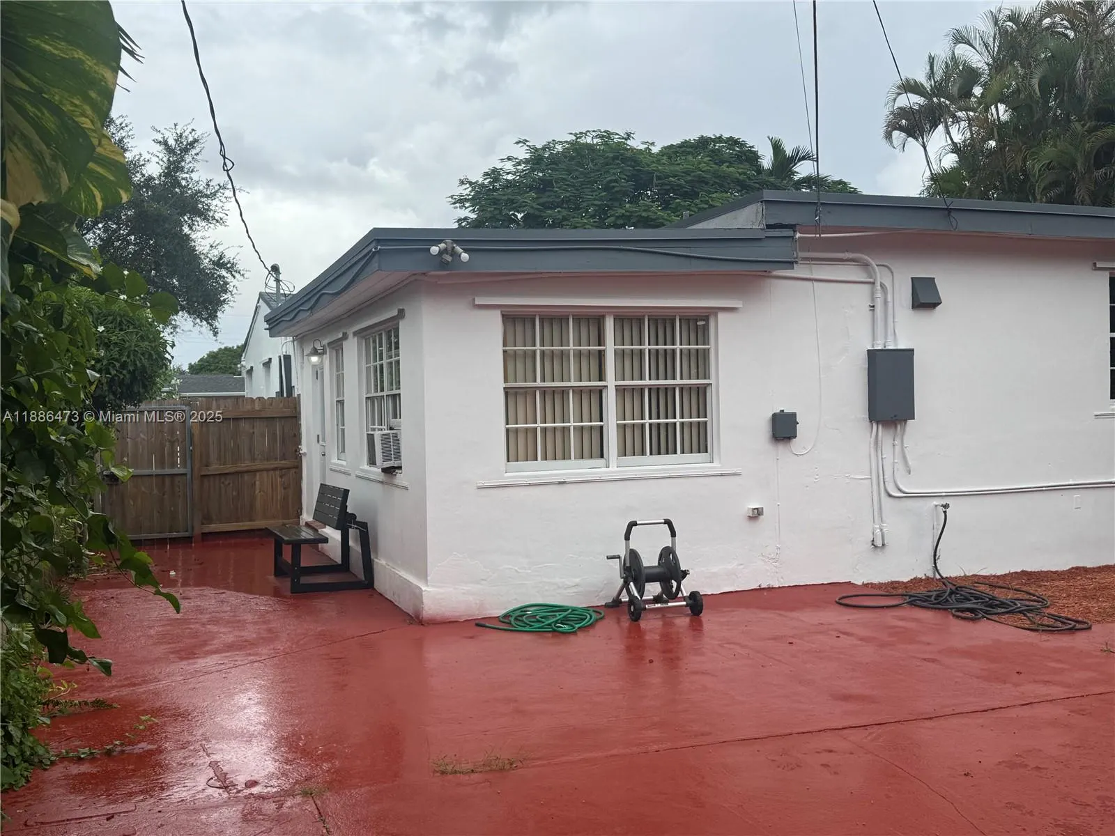 4340 SW 15th St