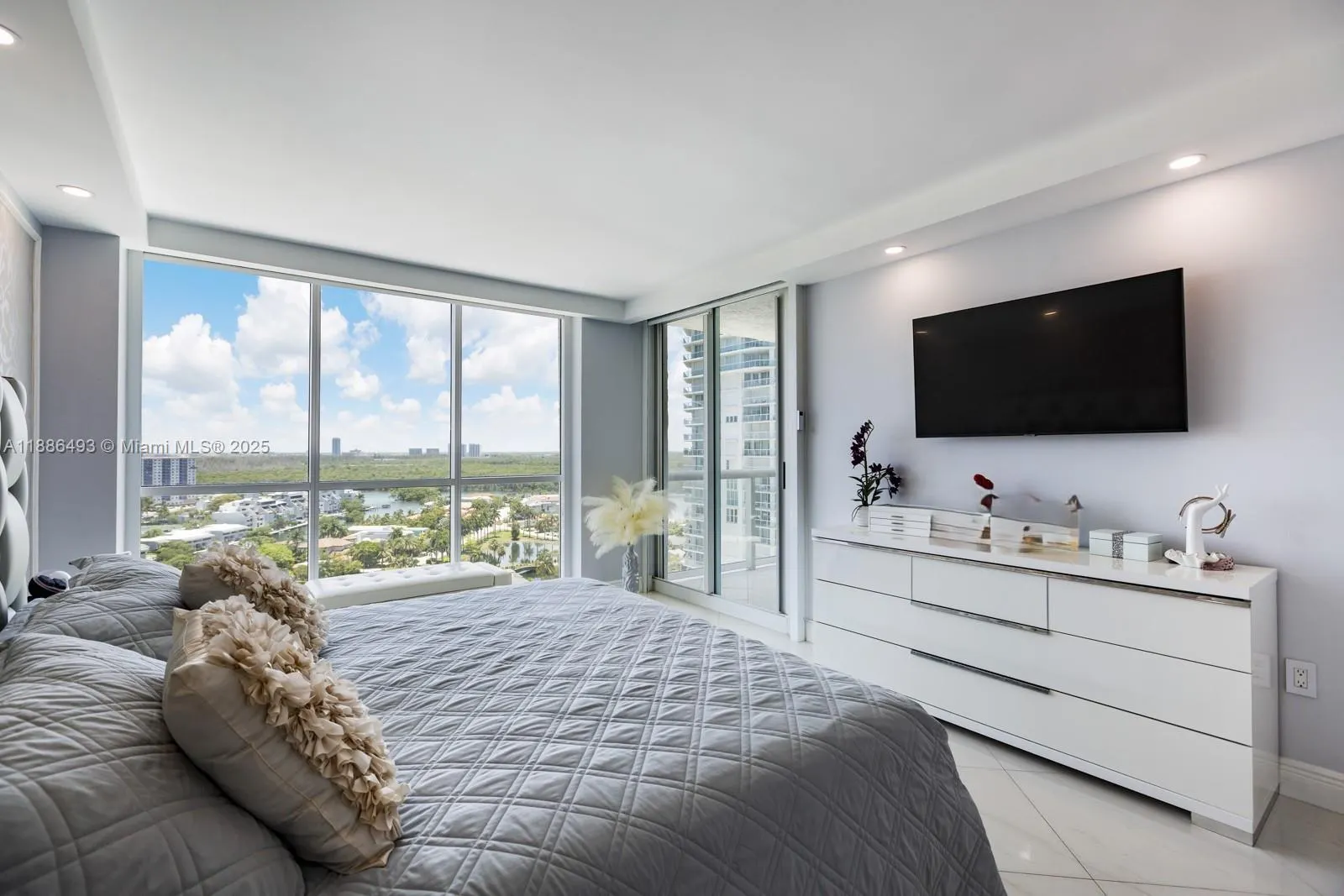 16400 Collins Ave, #1845