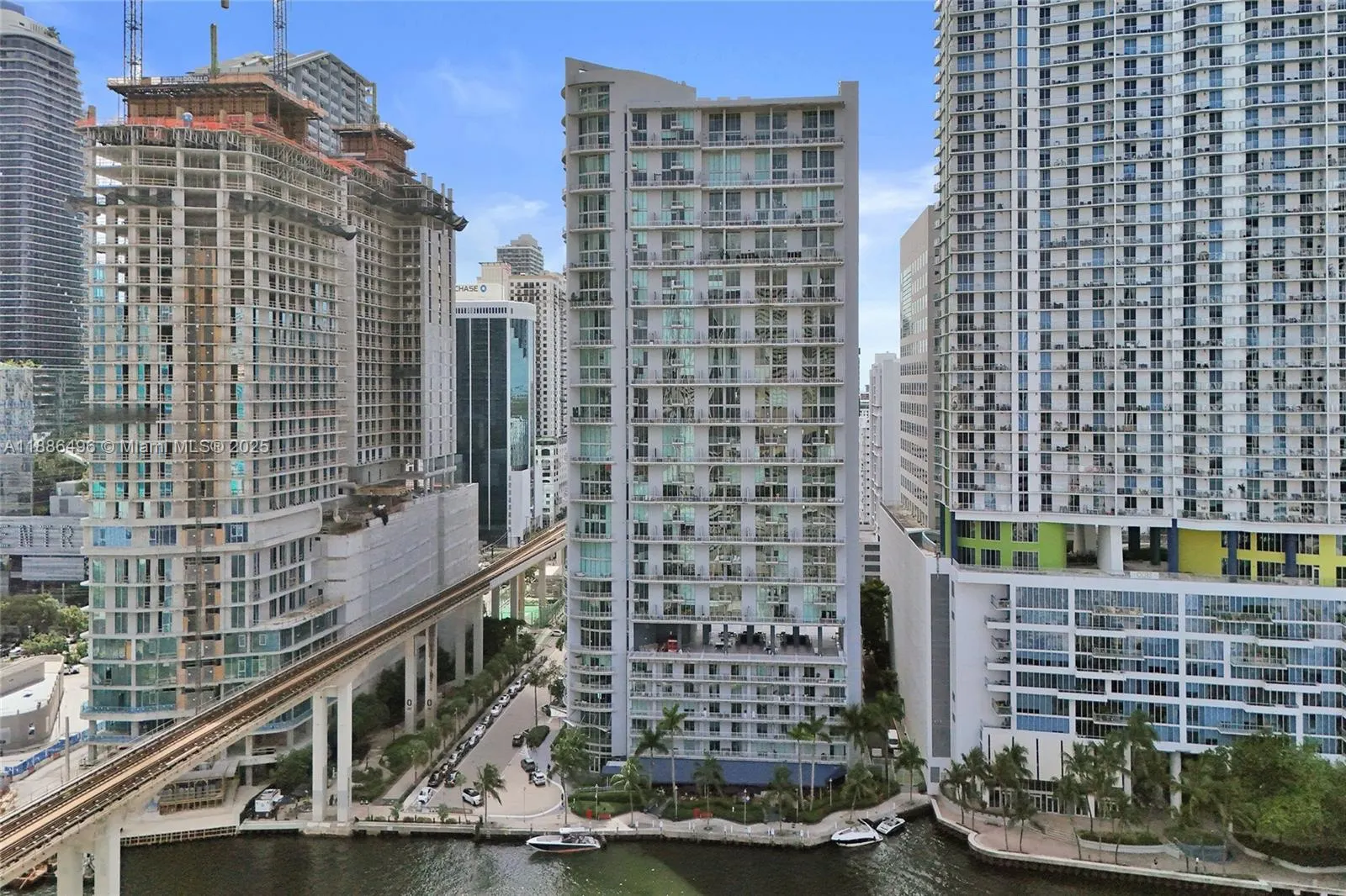 690 SW 1st Ct, #1213