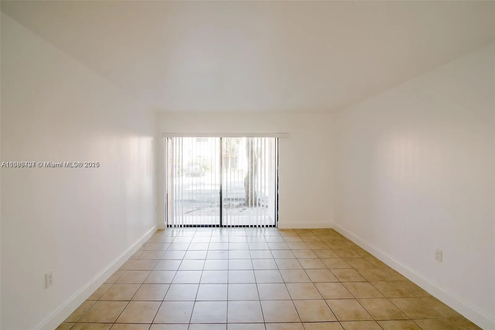 7130 NW 179th St, #104
