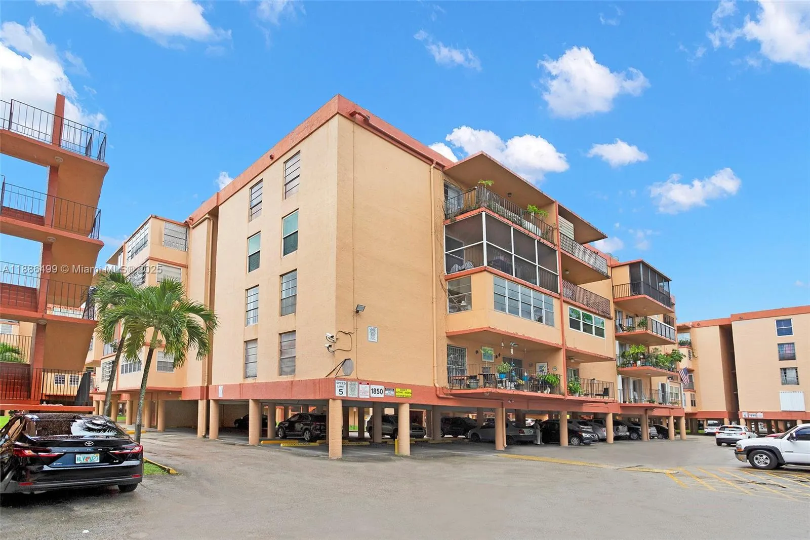 1850 W 56th St, #2207