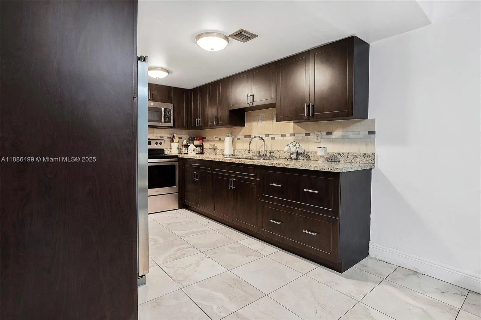 1850 W 56th St, #2207