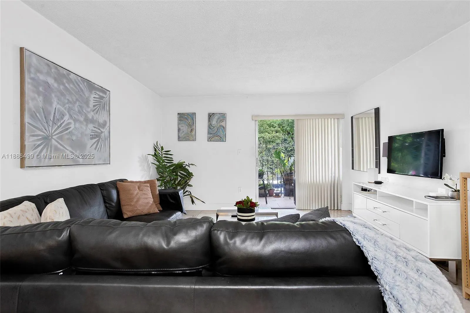 1850 W 56th St, #2207
