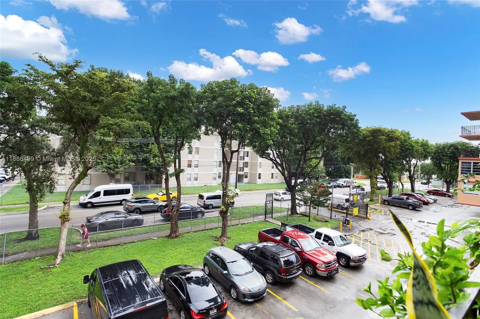1850 W 56th St, #2207
