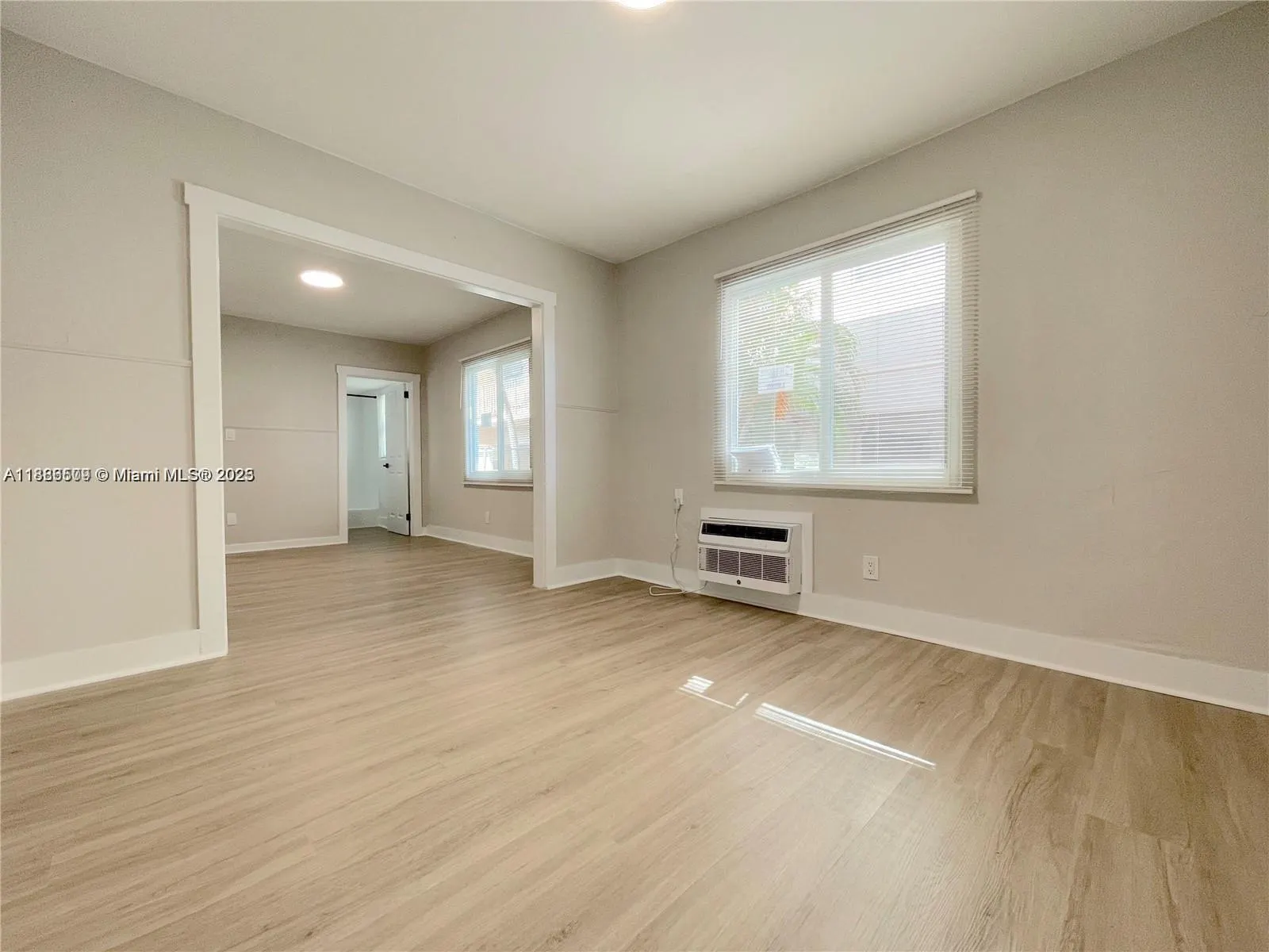 1836 Dewey St, #1-6
