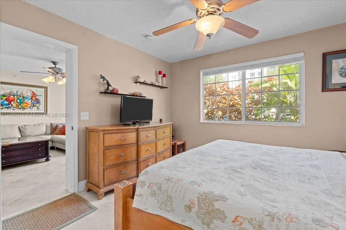 2021 SE 10th Ave, #212