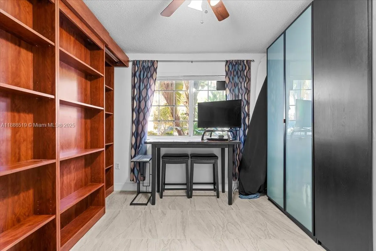 2021 SE 10th Ave, #212