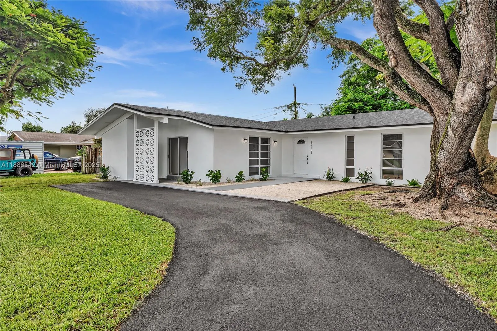 19701 Belmont Dr