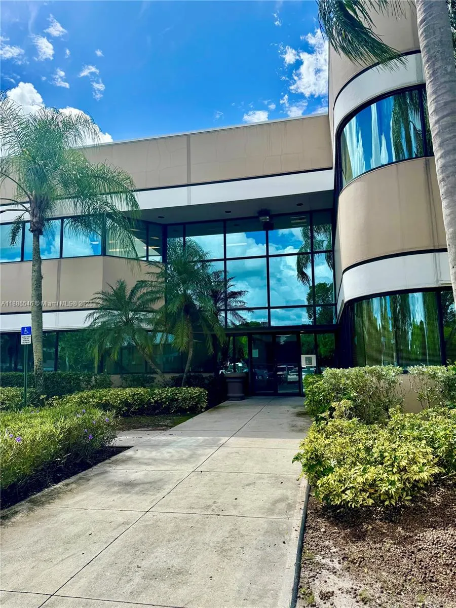 440 Sawgrass Corporate Pkwy, #108