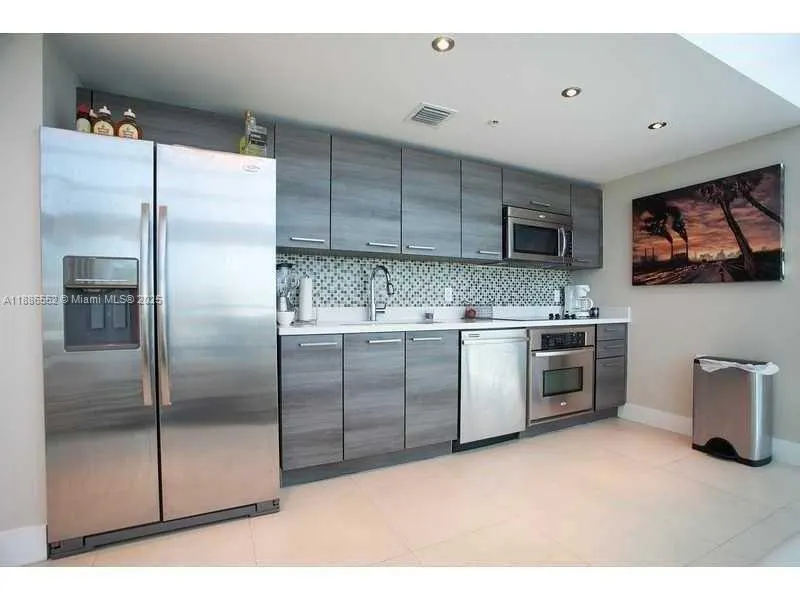 421 Meridian Ave, #21
