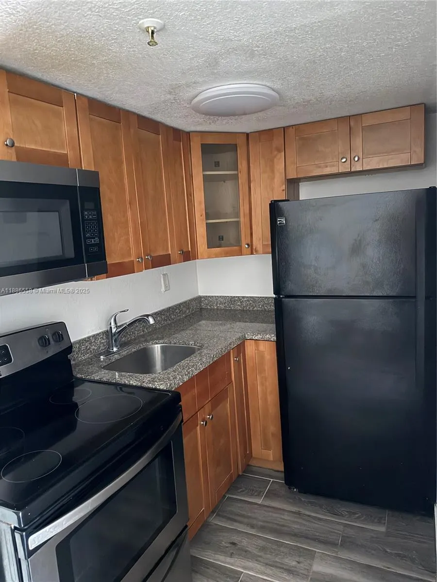 1531 NW 16th Ave, #202