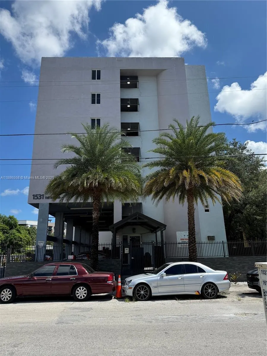 1531 NW 16th Ave, #202