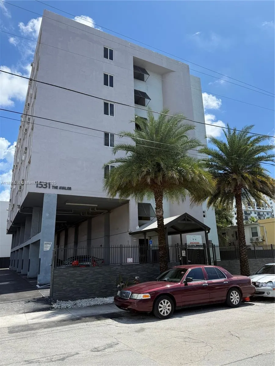1531 NW 16th Ave, #202