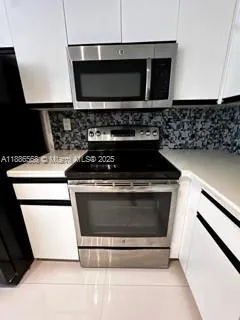 3400 NE 192nd St, #303