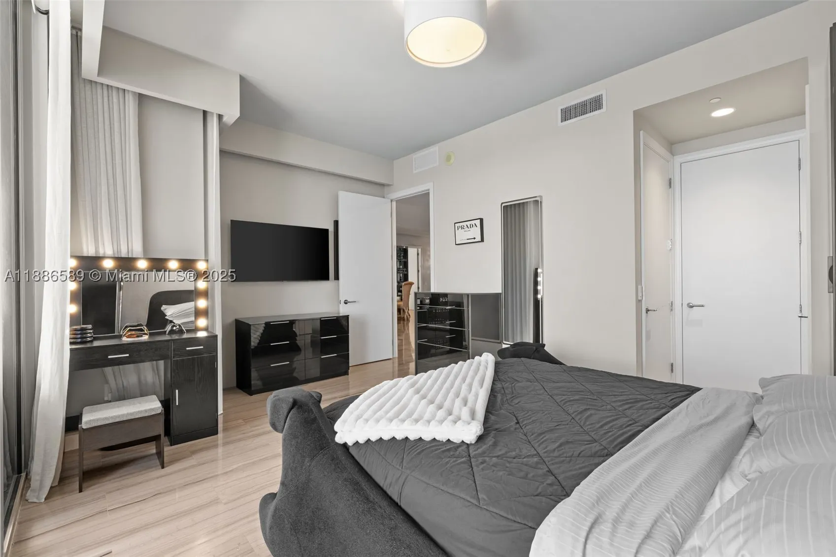 9705 Collins Ave #2304N