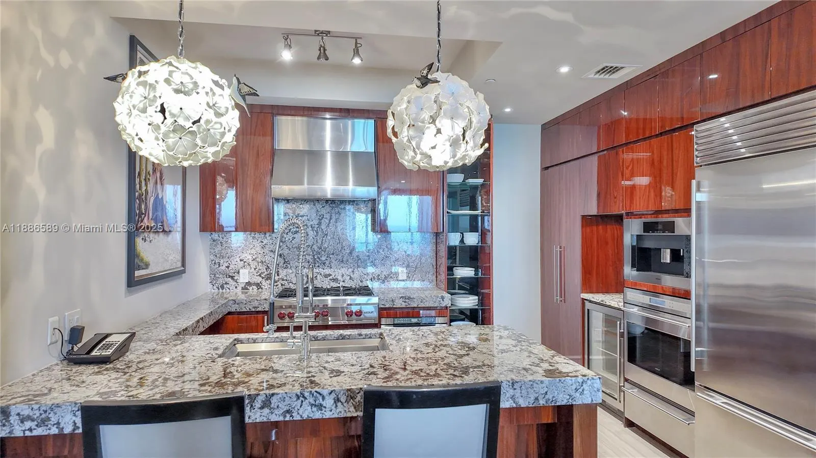 9705 Collins Ave, #2304N
