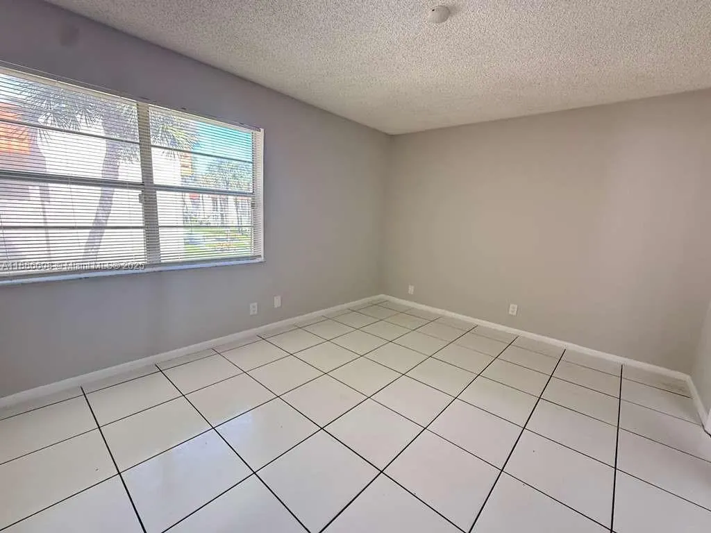 7610 Stirling Rd, #202G
