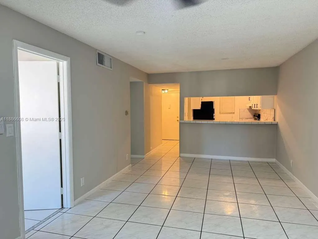 7610 Stirling Rd, #202G