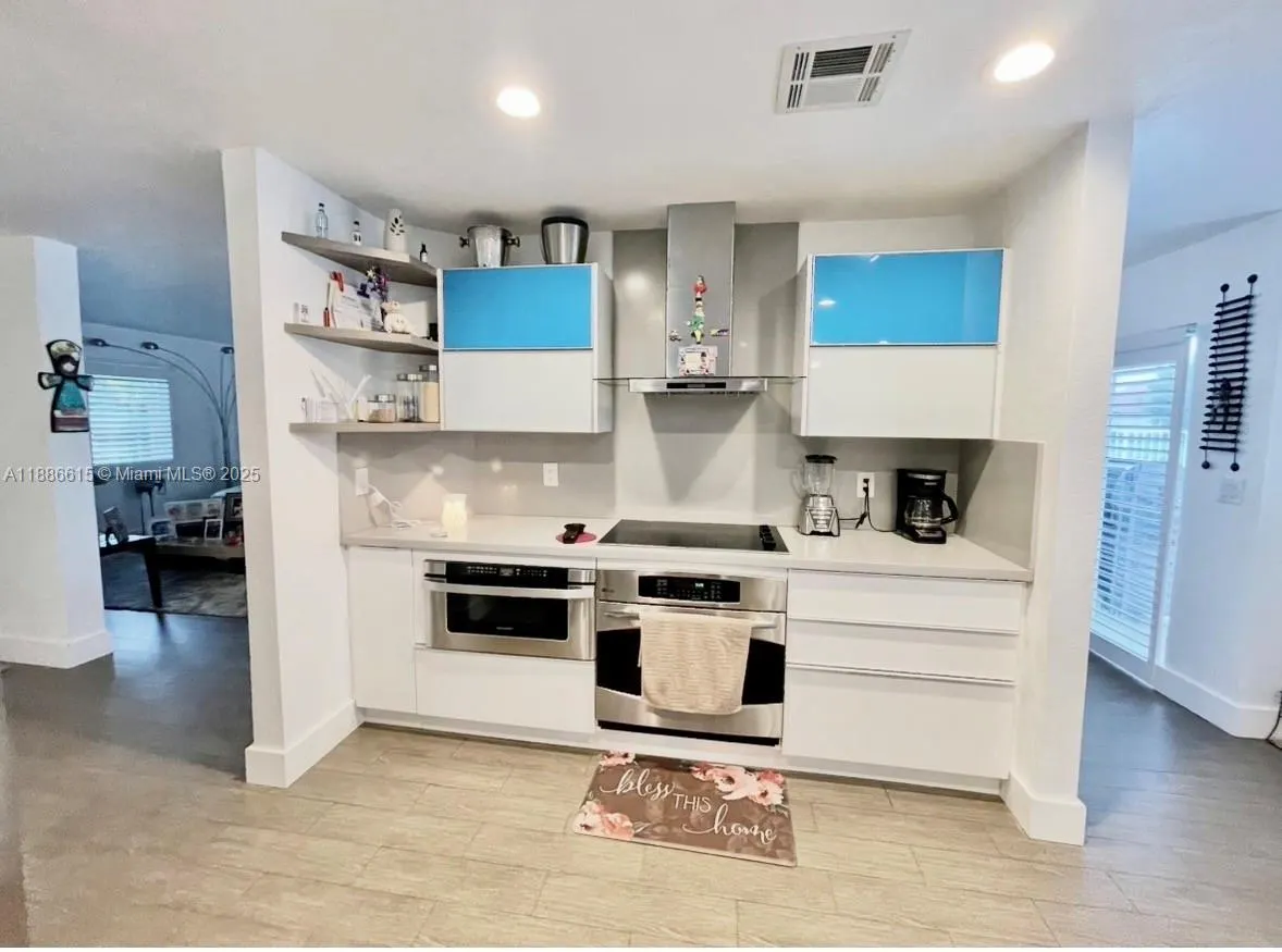 155 S Granada Ave