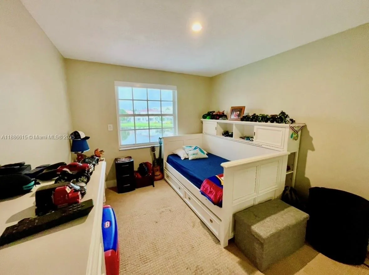 155 S Granada Ave