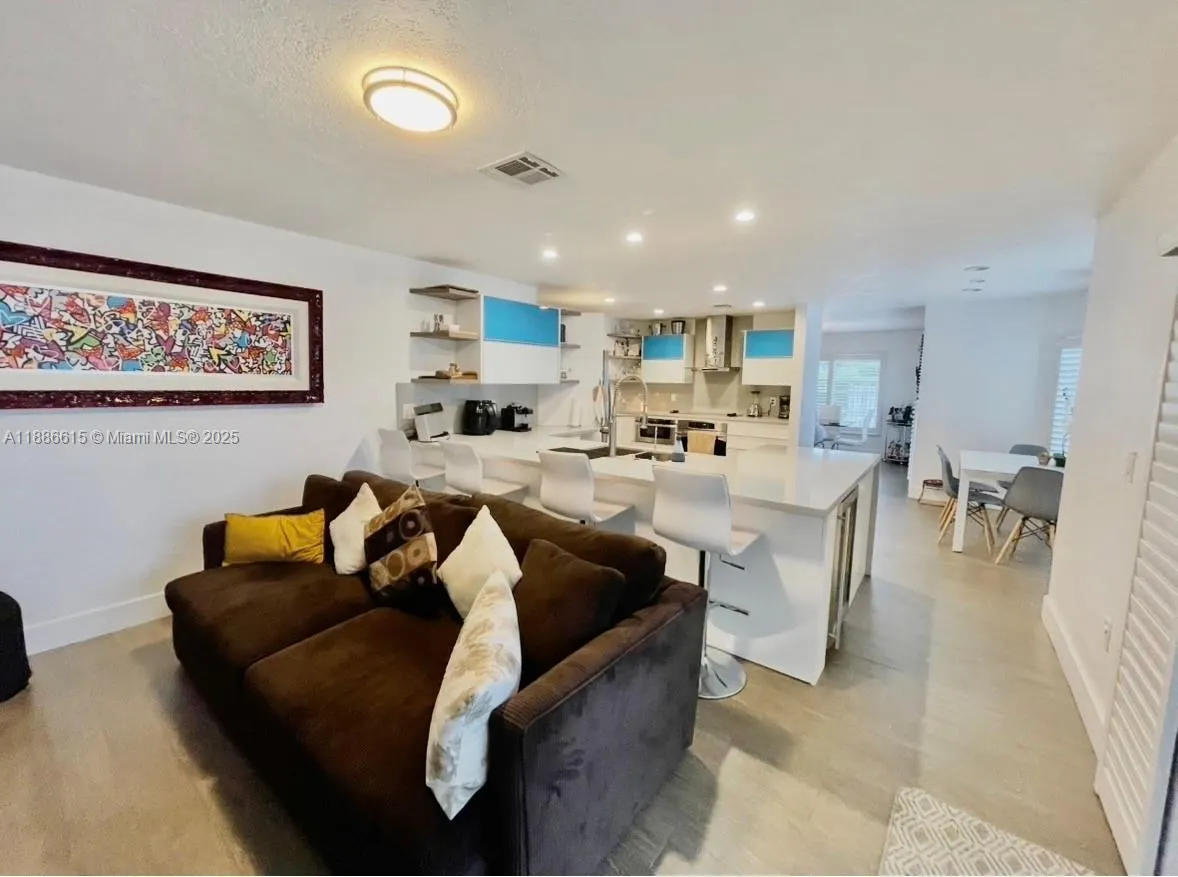 155 S Granada Ave