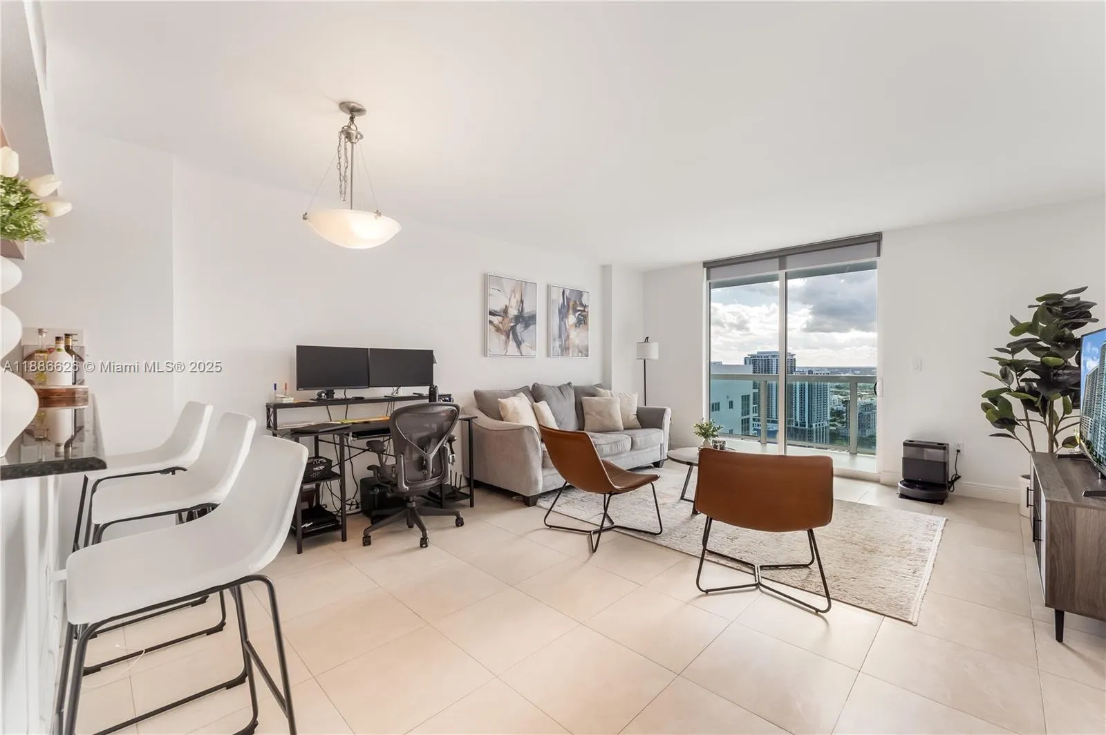 1800 N Bayshore Dr, #4006