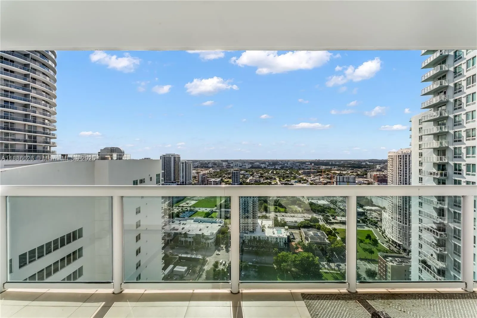 1800 N Bayshore Dr, #4006