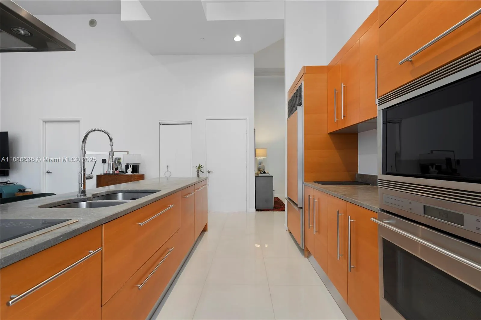 495 Brickell Ave, #1510