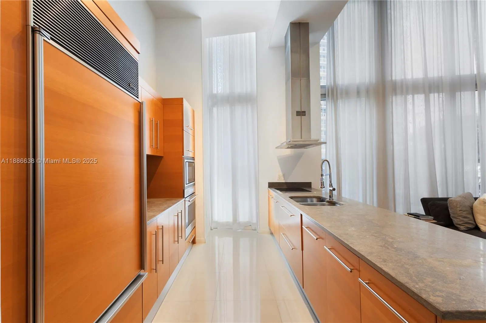 495 Brickell Ave, #1510