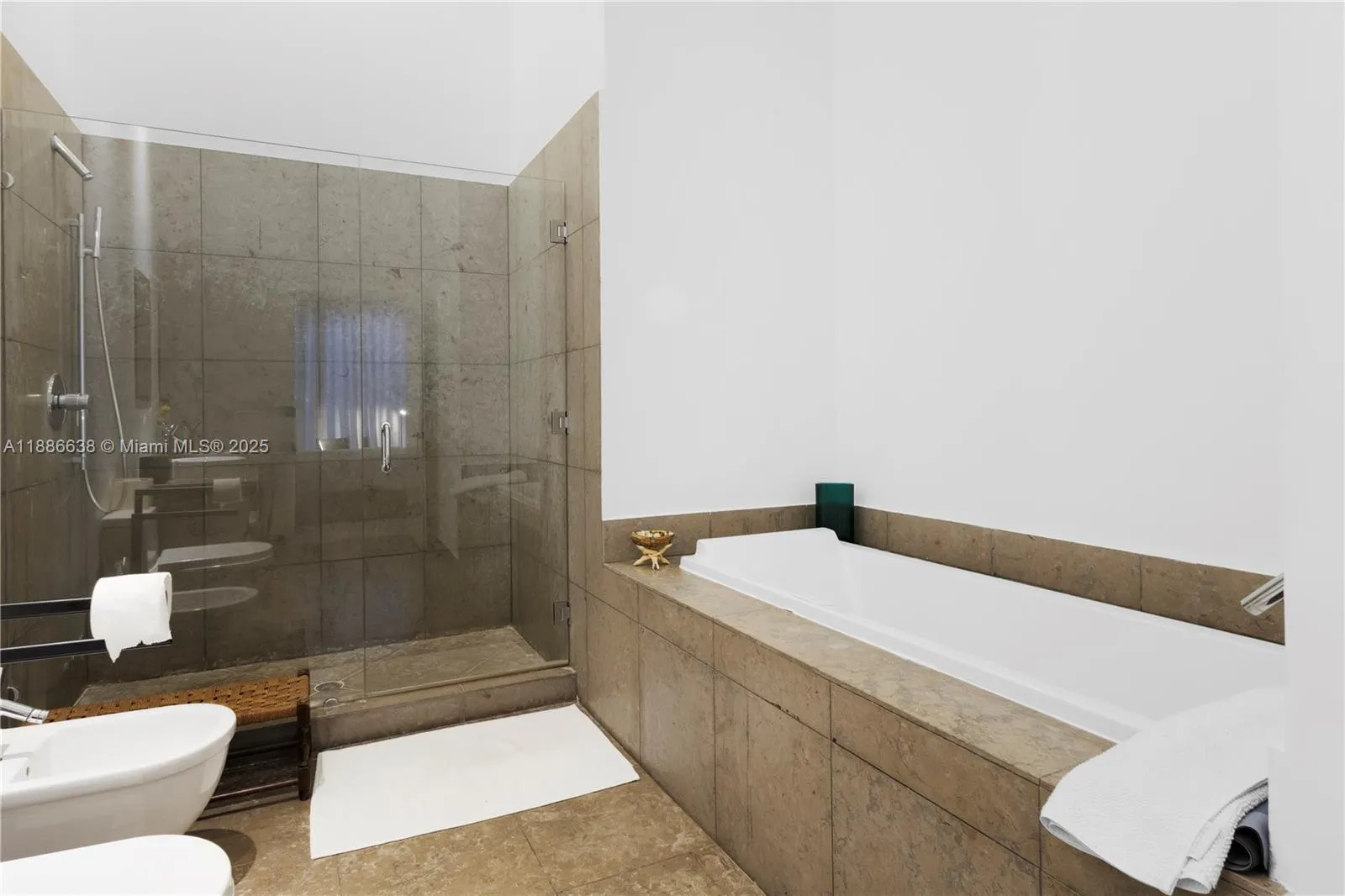495 Brickell Ave, #1510