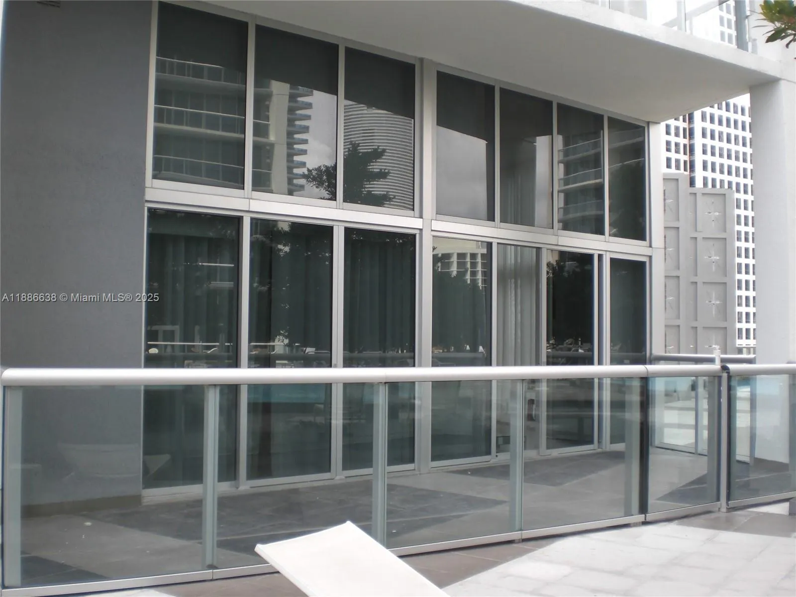 495 Brickell Ave, #1510
