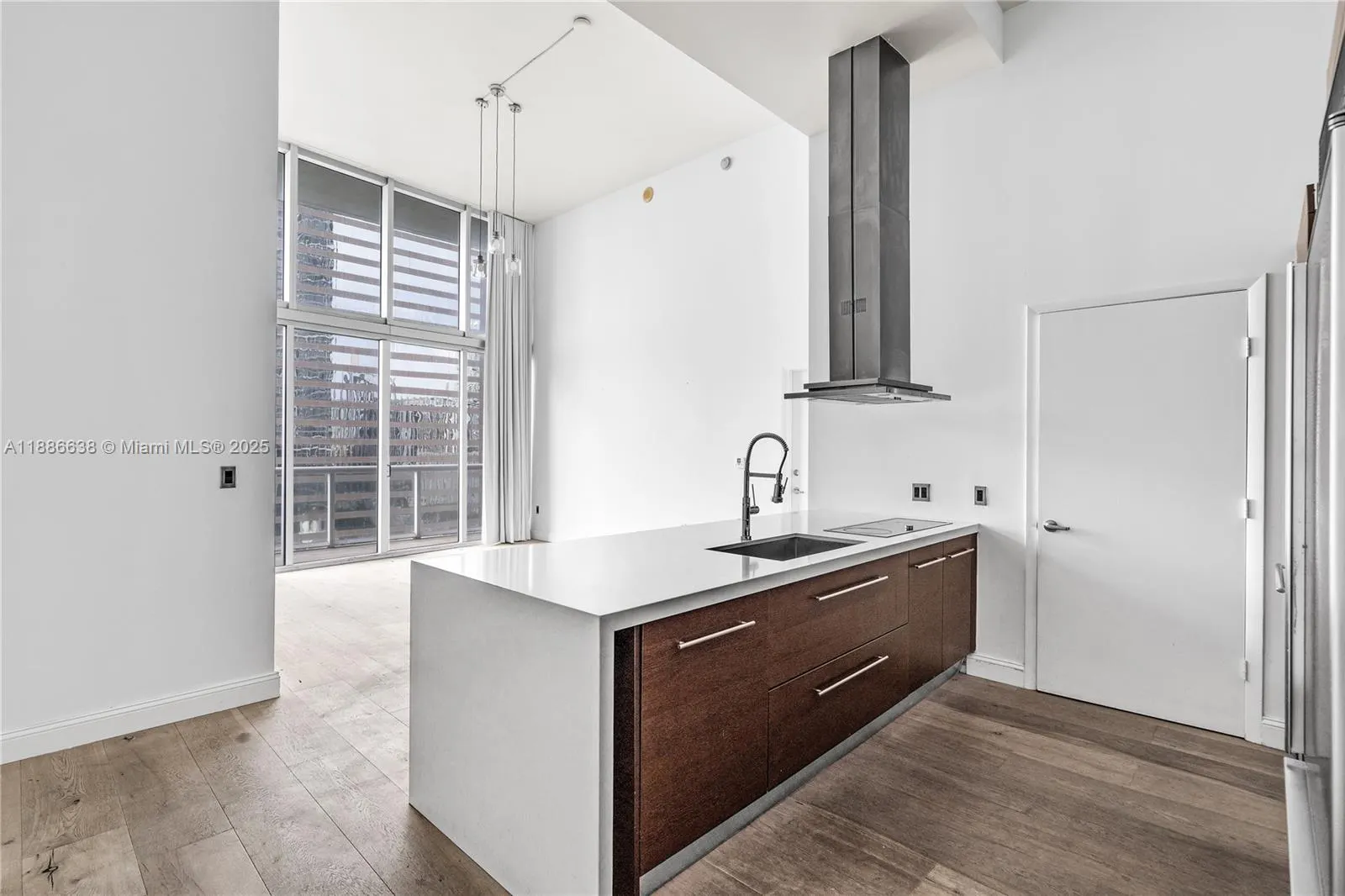 495 Brickell Ave, #1510