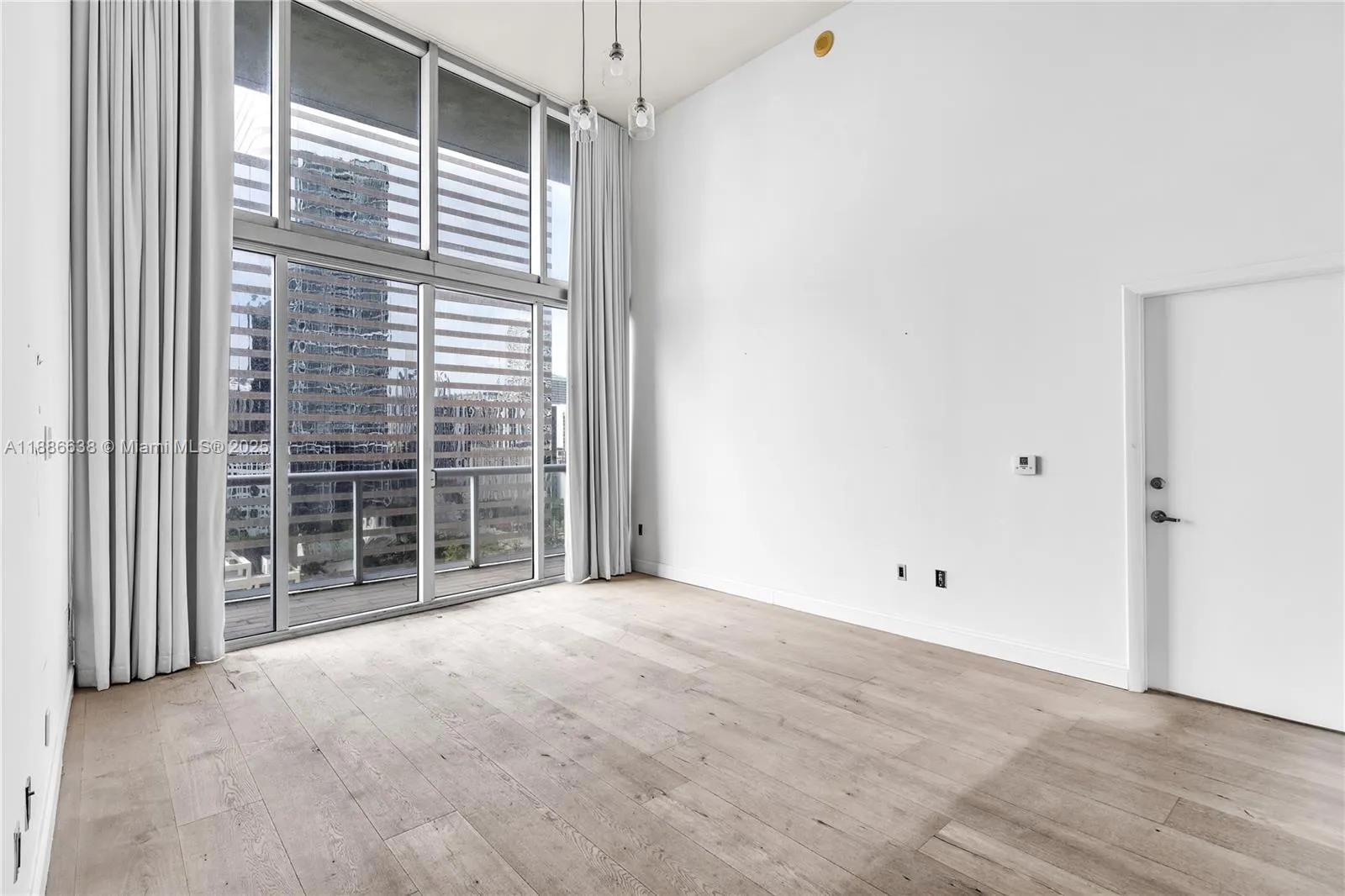 495 Brickell Ave, #1510