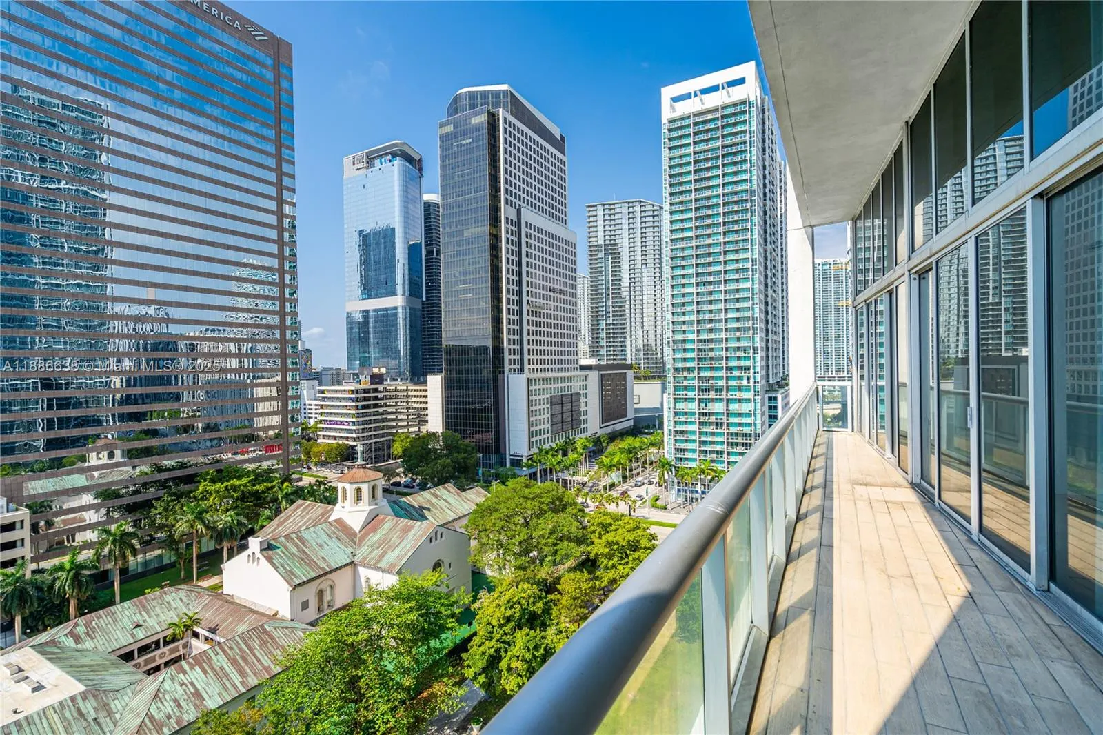 495 Brickell Ave, #1510