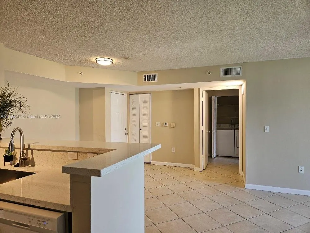 7904 Sonoma Springs Cir, #106